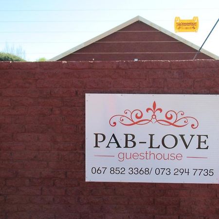 Pab-Love Guest House Kuruman Exteriör bild