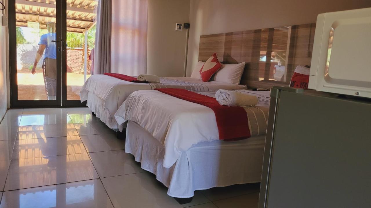 Pab-Love Guest House Kuruman Exteriör bild